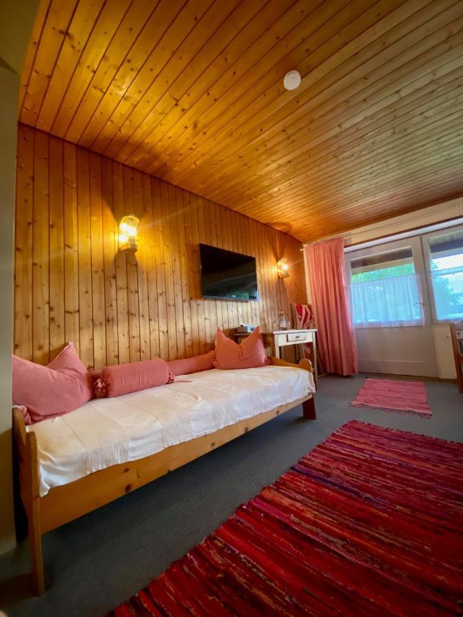 Lago Mio - Pension Am See - Bei Uns Verbringt Ihr Eine Wundervolle Zeit Direkt Am Wasser Worthsee Extérieur photo